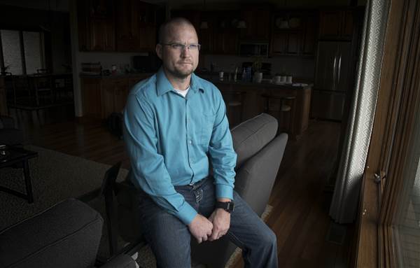 For one officer, a badge was no protection from opioid addiction    