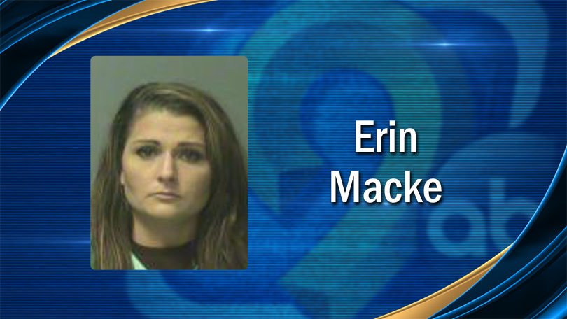 An Iowa mother, accused of leaving her four children home alone to travel to Europe, could avoid prison time. Prosecutors have offered to drop a gun charge against Erin Macke if she pleads guilty to four counts of child endangerment. Officers arrested Macke in September after the kids were left in her Des Moines home alone. The children range in age from 12 to six