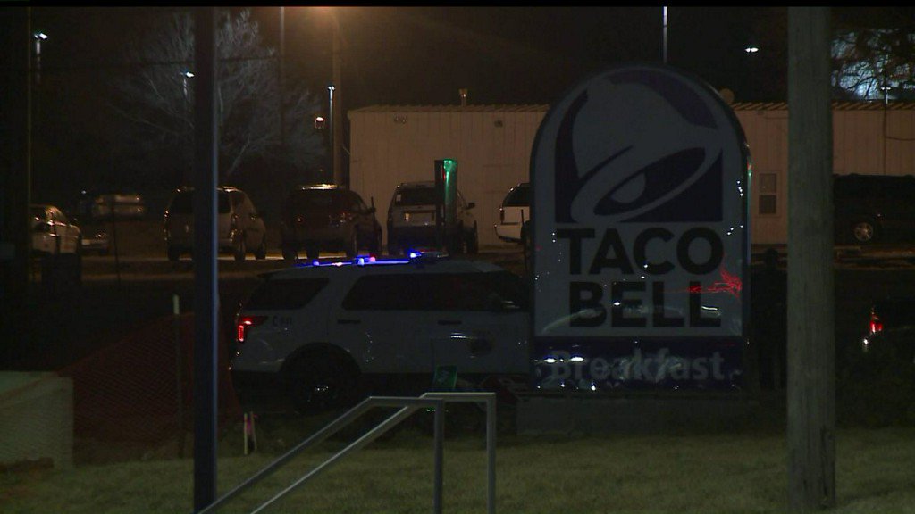 Police are investigating a drive-by shooting on the south side of Des Moines. Officers were called to the Taco Bell in the 5900 block of SE 14th Street just before 1 a.m. on Saturday. A black Acura was sitting in the intersection of SE 14th and Hart Avenue. The driver was identified as Leonard Hudson, who claimed to be shot. Upon closer investigation, investigators found he had been grazed by a bullet.