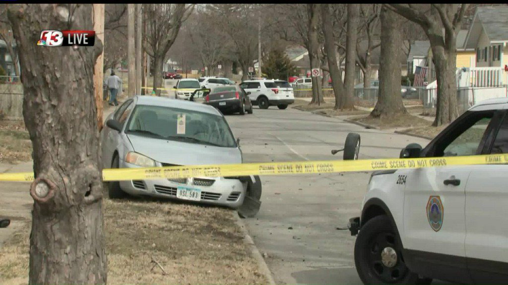 Police are investigating a Friday afternoon shooting in Des Moines. Shortly after 3:30 p.m., police responded to a report of a shooting in the 2500 block of Lyon Street. Officers did not find a victim right way, but did see two cars that had crashed.