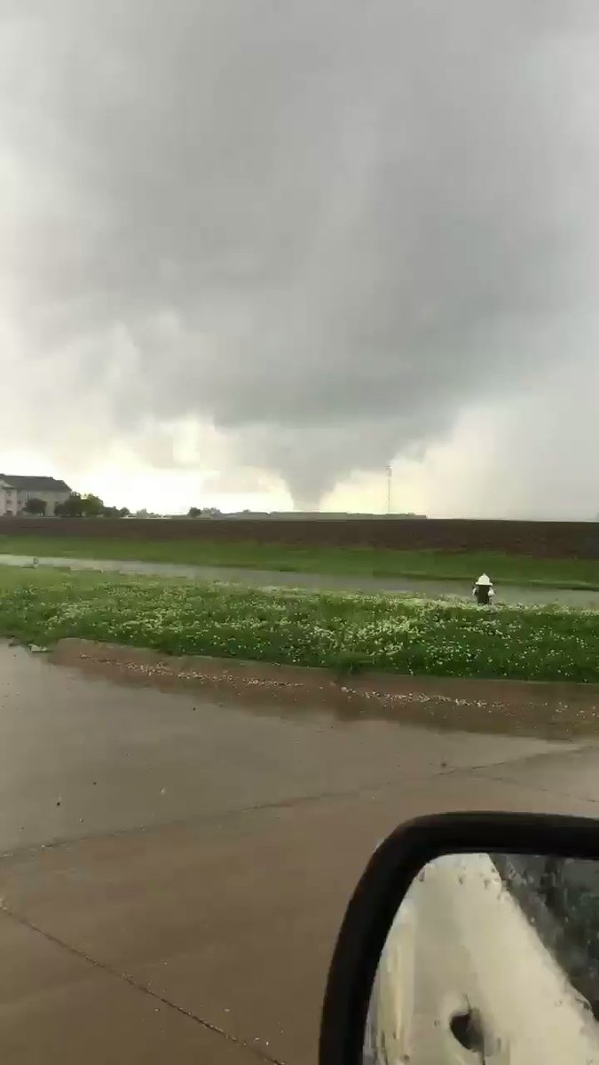 Tornado southwest of Burlington, Iowa.