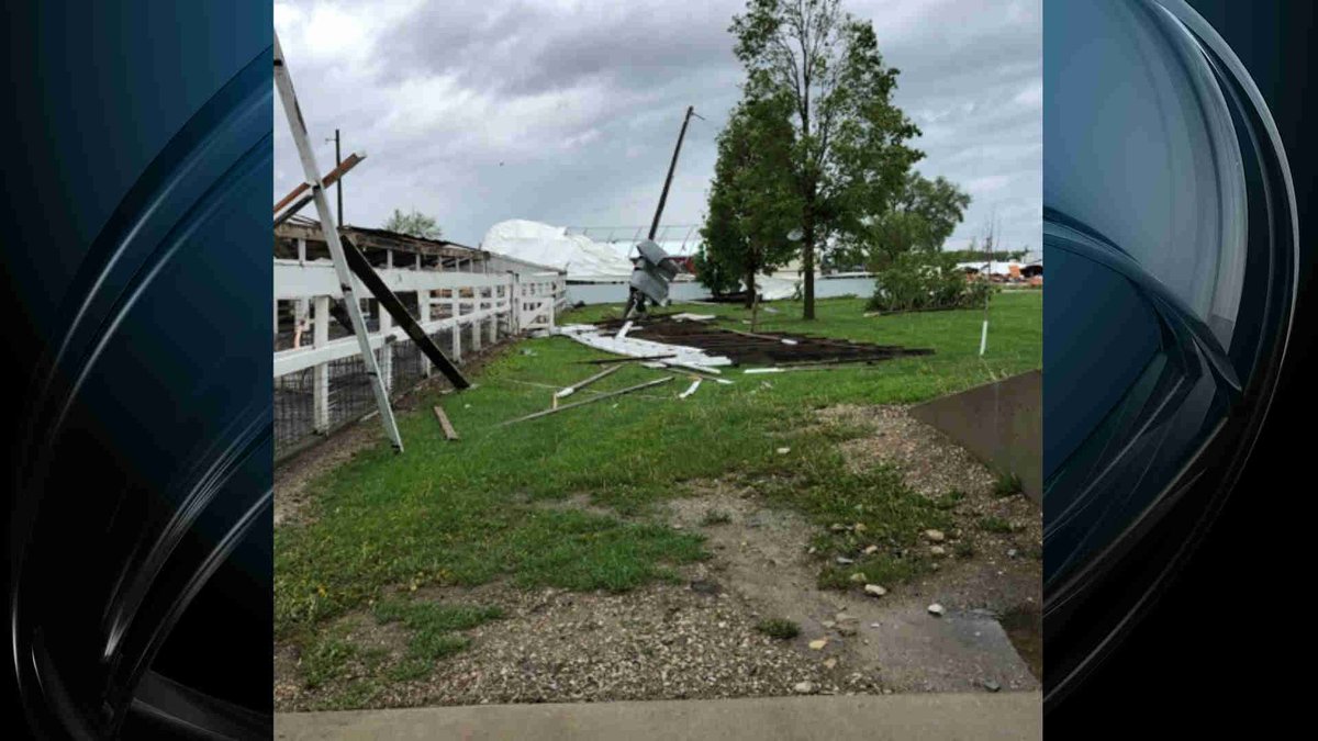Damage as tornadoes touch down in north Iowa, southern Minnesota