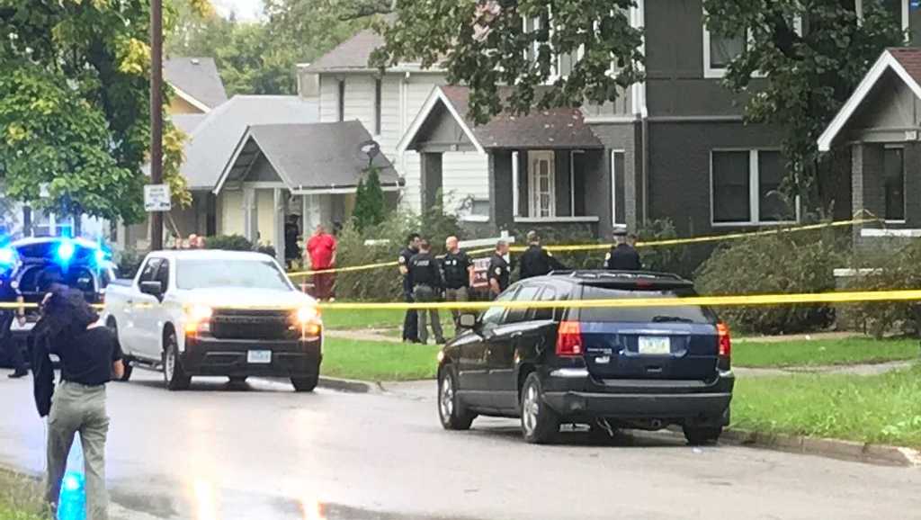 Emergency crews were called to 9th Street and College Avenue in Des Moines Thursday on a report of a shooting.