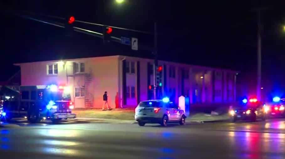 Authorities have not confirmed that the shooting occurred at the apartment complex, but Des Moines police also conducted a search for shell casings near 48th Street and University Avenue.