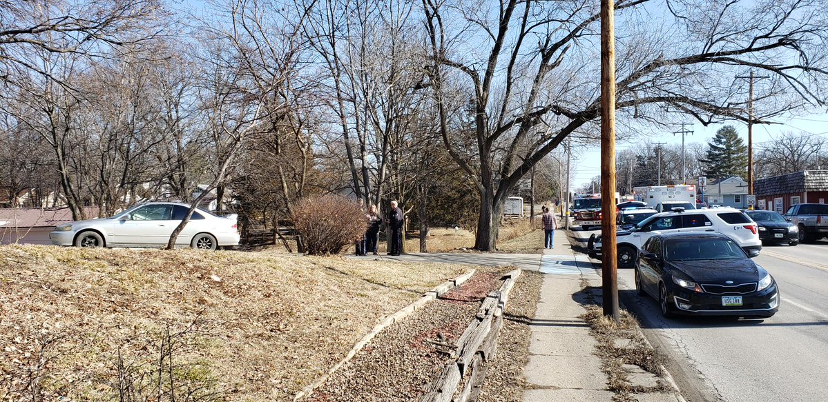 Des Moines police on scene of shooting in the 1200 block of Euclid Ave