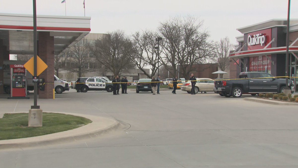 Police on Scene of Reported Shooting at West Des Moines at the 1451 22nd St. Quik Trip