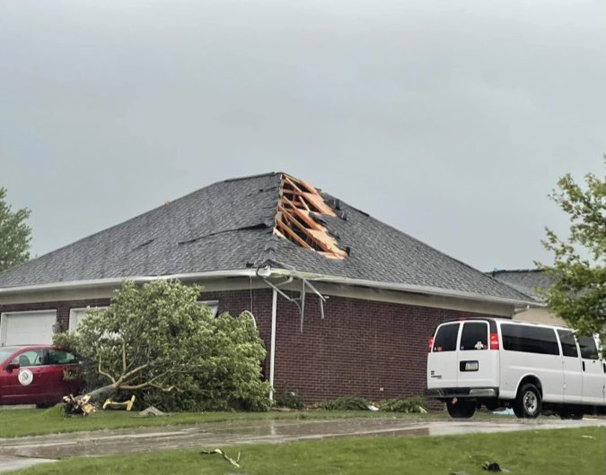 Tornado damage in Dysart